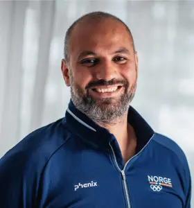 Marco Elsafadi - En prisvinnende foredragsholder og ildsjel som alltid treffer publikum. Han er opptatt av viktigheten av gode relasjoner og bistår mange bedrifter med økt arbeidsglede og bedre resultater.