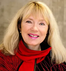 Eva Bratholm